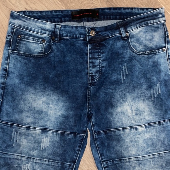 Black Pyramid - Picture 2 of 7